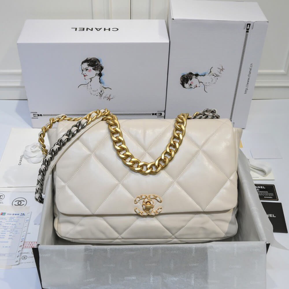 CHANEL 19 MAXI HANDBAG  (high-end grade)