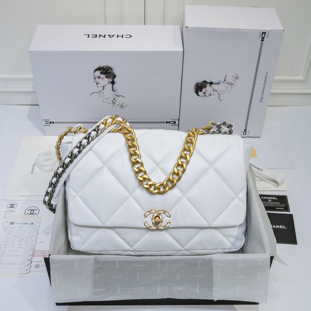 CHANEL 19 MAXI HANDBAG  (high-end grade)