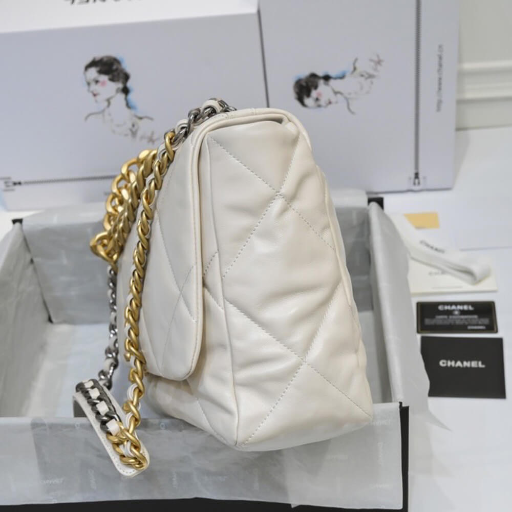 CHANEL 19 MAXI HANDBAG  (high-end grade)