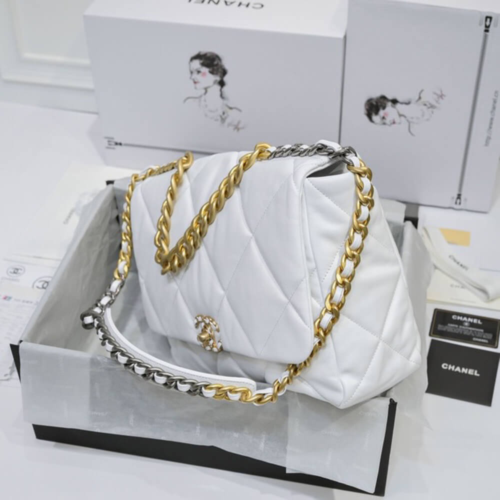 CHANEL 19 MAXI HANDBAG  (high-end grade)