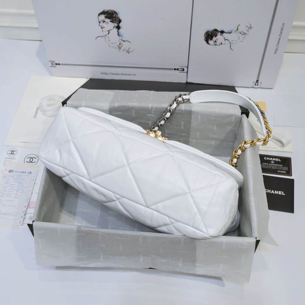 CHANEL 19 MAXI HANDBAG  (high-end grade)