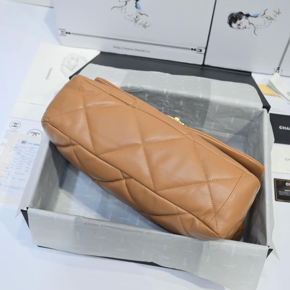 CHANEL 19 MAXI HANDBAG  (high-end grade)
