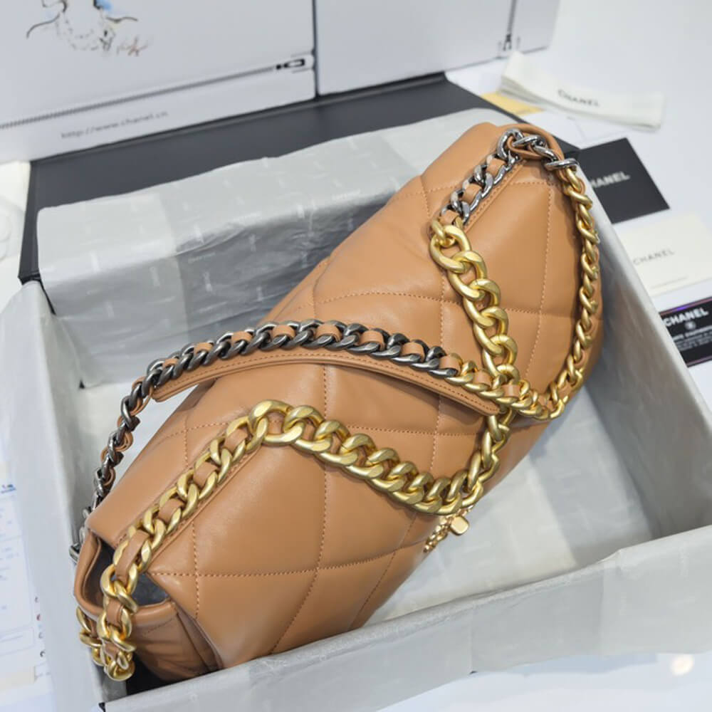 CHANEL 19 MAXI HANDBAG  (high-end grade)