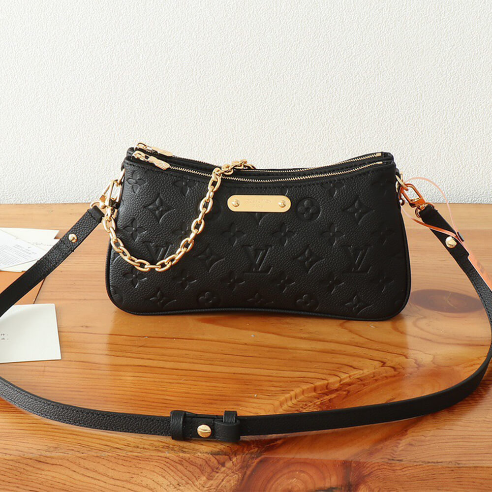 LV Liv Pochette