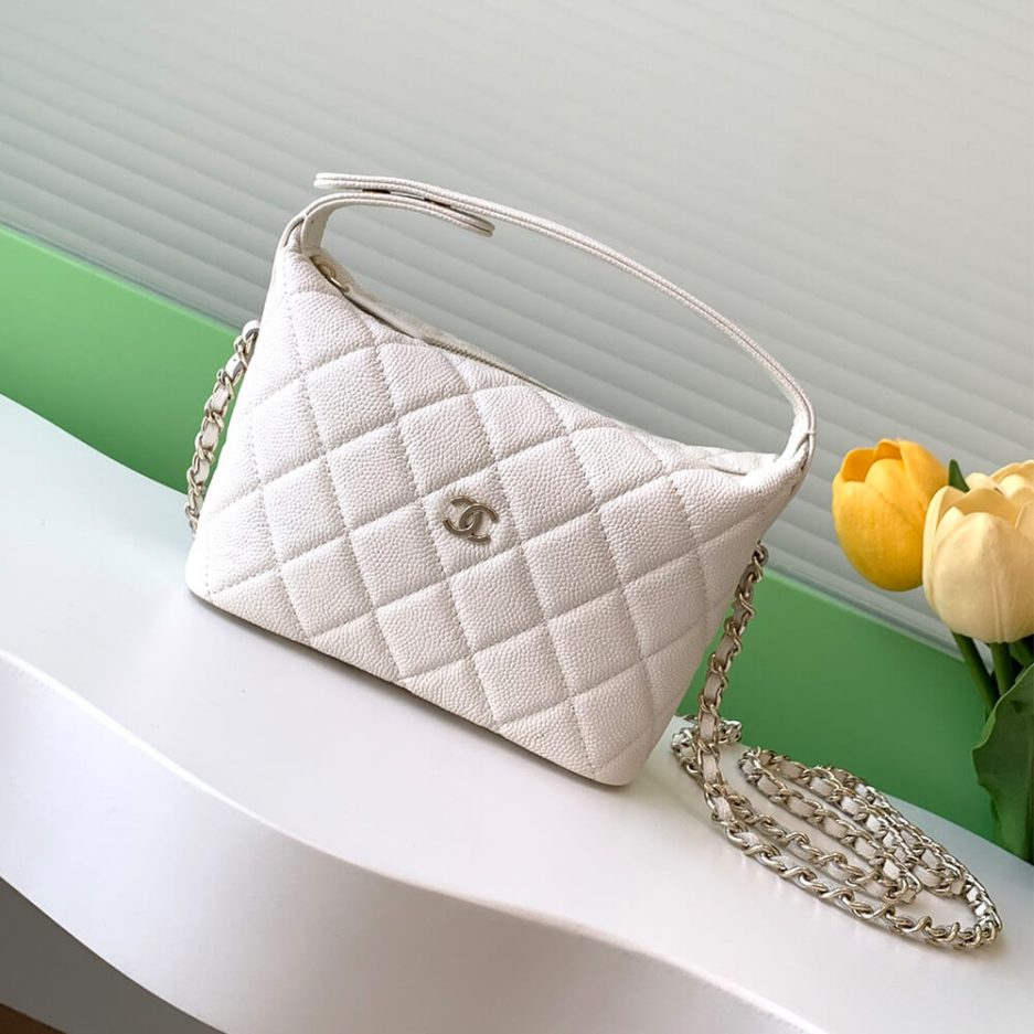 CHANEL 25C hobo bag