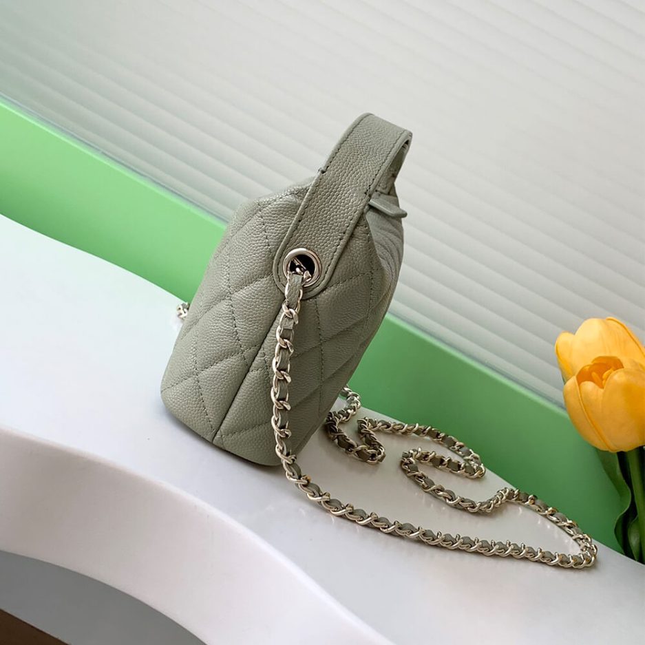 CHANEL 25C hobo bag