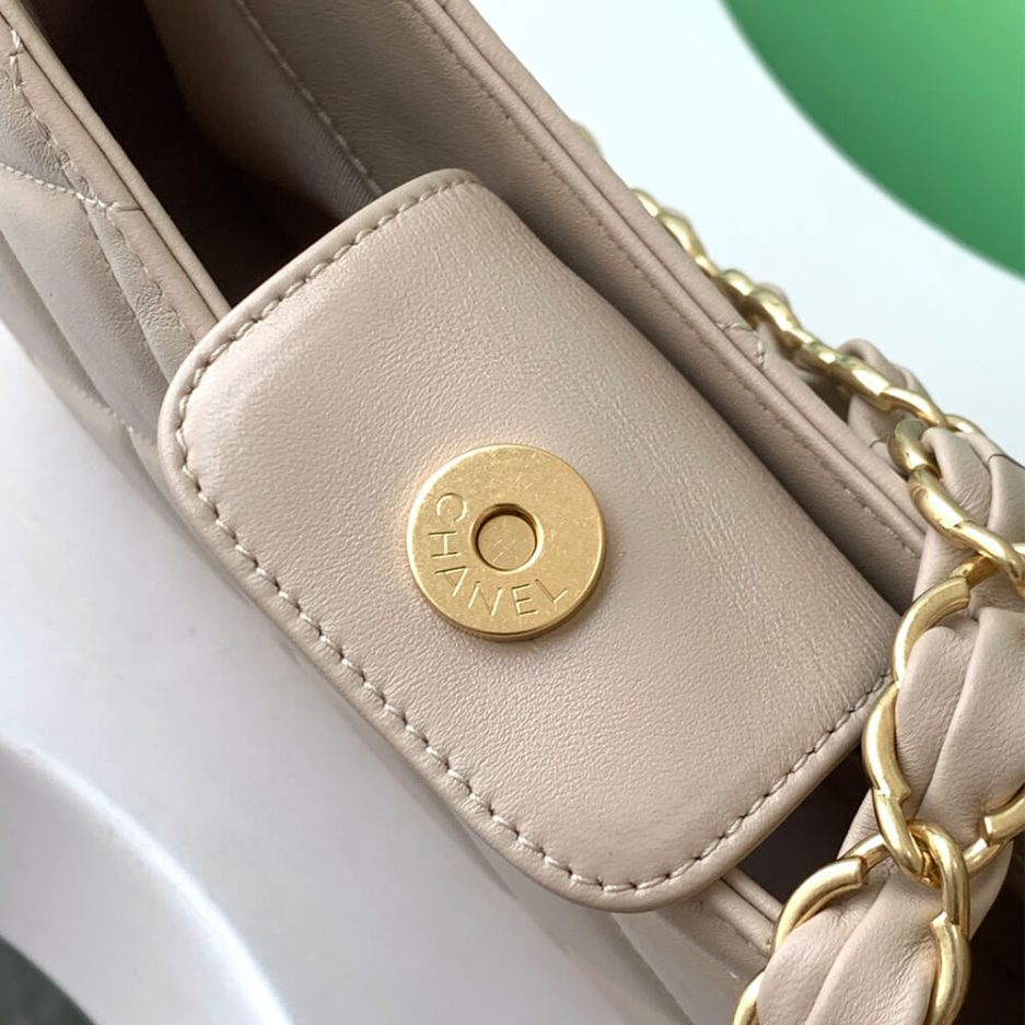 CHANEL Hippie Bag