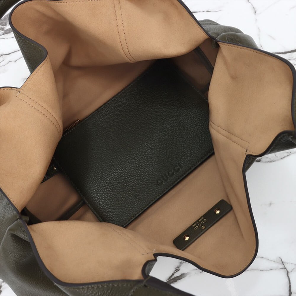 G*u*i softbit maxi shoulder bag