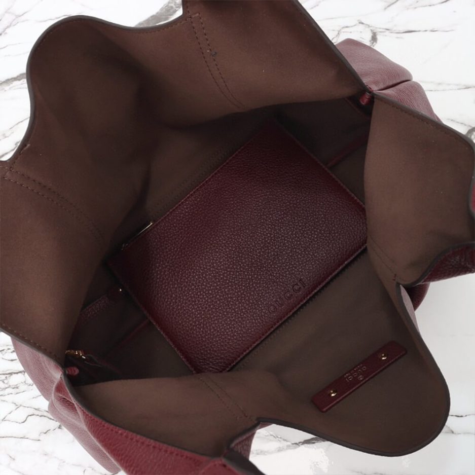 G*u*i softbit maxi shoulder bag